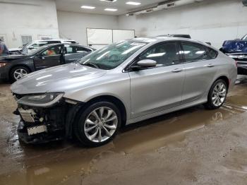  Salvage Chrysler 200