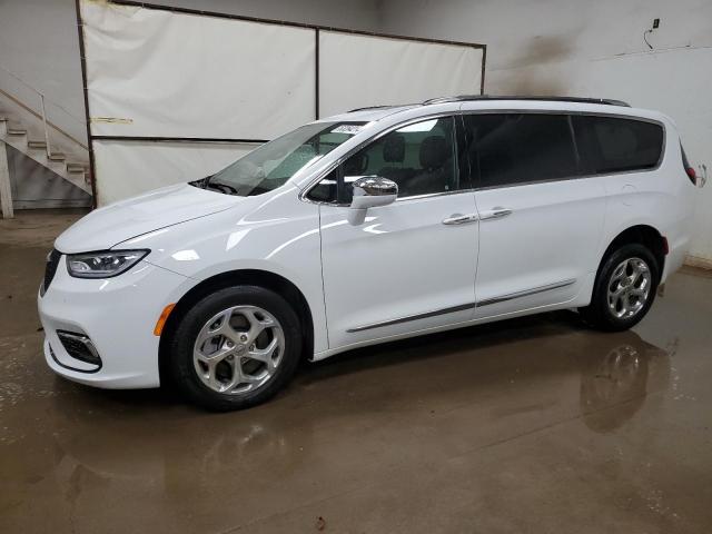  Salvage Chrysler Pacifica