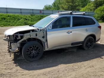  Salvage Mitsubishi Outlander