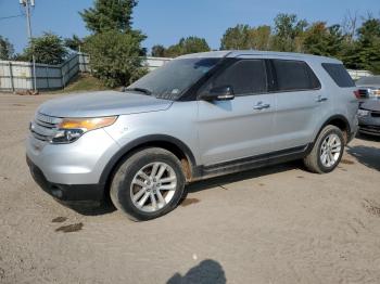  Salvage Ford Explorer