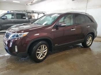  Salvage Kia Sorento