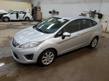  Salvage Ford Fiesta