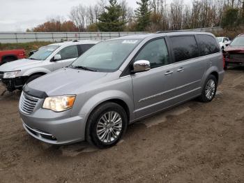  Salvage Chrysler Minivan