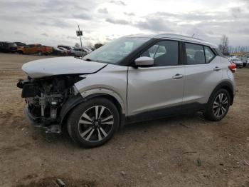  Salvage Nissan Kicks