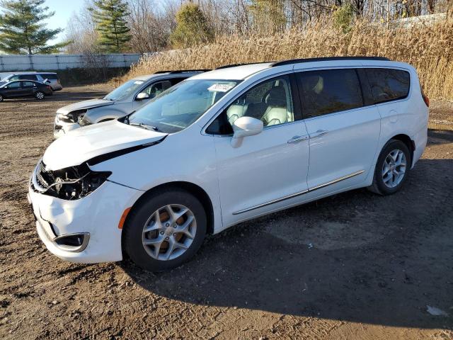  Salvage Chrysler Pacifica