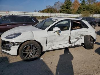  Salvage Porsche Macan Base