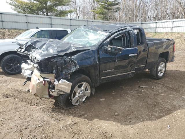  Salvage Chevrolet Silverado 2500