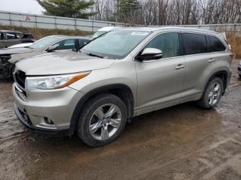  Salvage Toyota Highlander