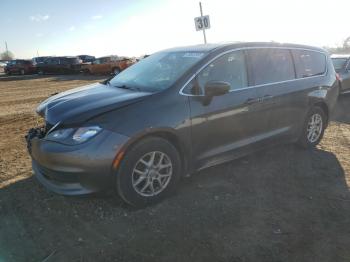  Salvage Chrysler Pacifica