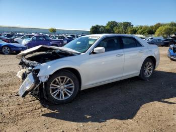  Salvage Chrysler 300