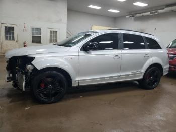  Salvage Audi Q7