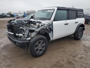  Salvage Ford Bronco