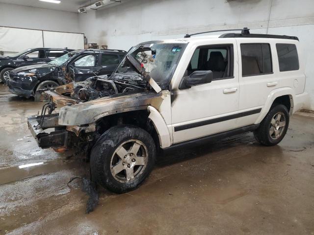  Salvage Jeep Commander