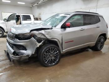  Salvage Jeep Compass