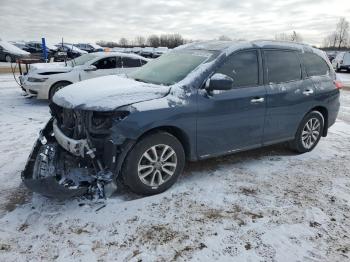  Salvage Nissan Pathfinder