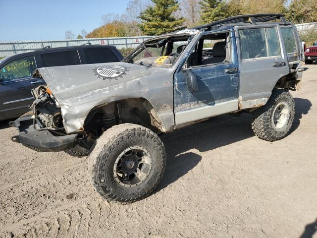  Salvage Jeep Cherokee