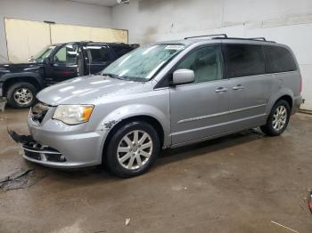  Salvage Chrysler Minivan