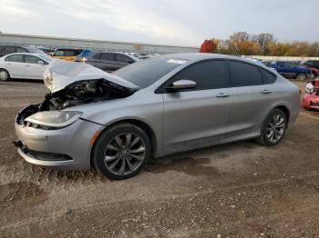  Salvage Chrysler 200