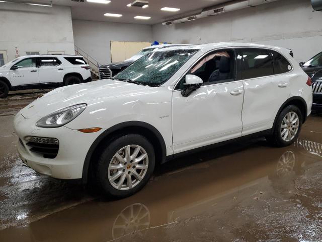  Salvage Porsche Cayenne