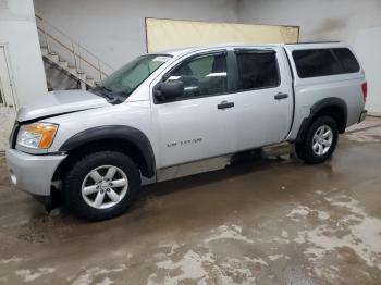  Salvage Nissan Titan