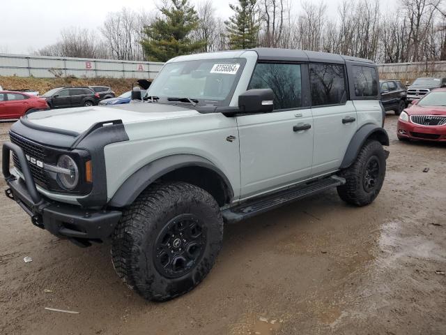  Salvage Ford Bronco