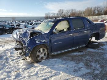  Salvage Chevrolet Avalanche