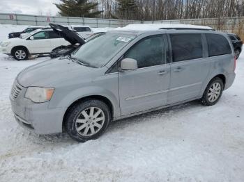  Salvage Chrysler Minivan