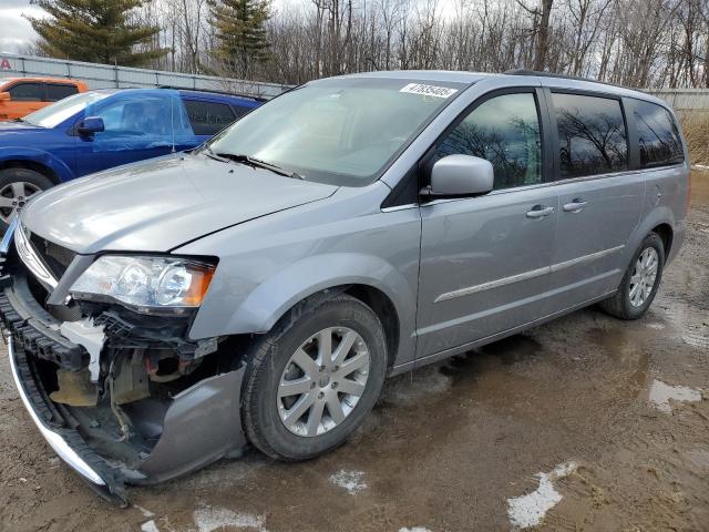  Salvage Chrysler Minivan