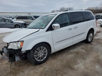  Salvage Chrysler Minivan