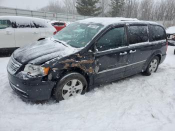  Salvage Chrysler Minivan