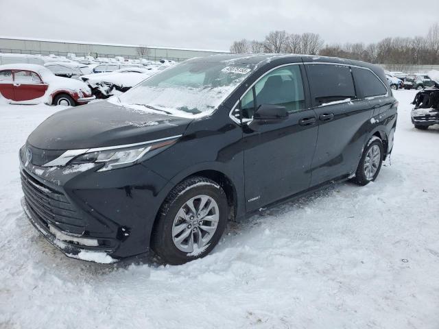  Salvage Toyota Sienna