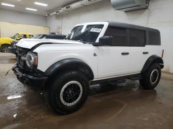  Salvage Ford Bronco