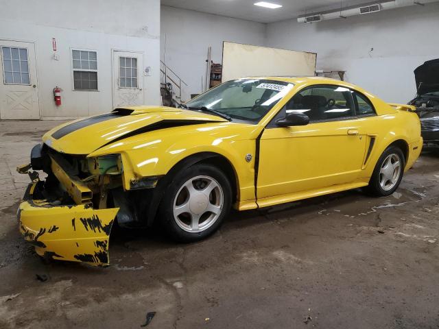  Salvage Ford Mustang