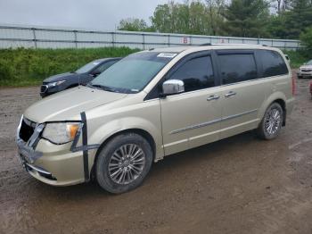  Salvage Chrysler Minivan
