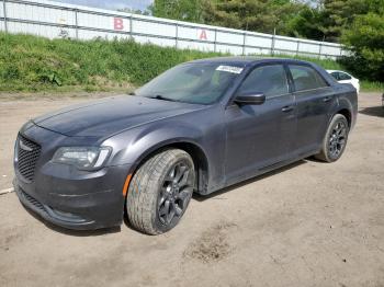  Salvage Chrysler 300