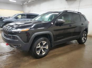  Salvage Jeep Cherokee