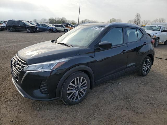  Salvage Nissan Kicks