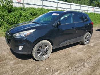  Salvage Hyundai TUCSON