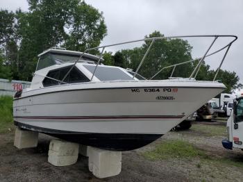  Salvage Bayliner Boat