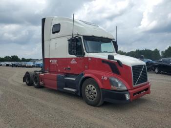 Salvage Volvo Vn