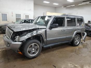  Salvage Jeep Commander