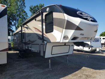  Salvage Camper 5th Wheel