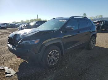  Salvage Jeep Cherokee
