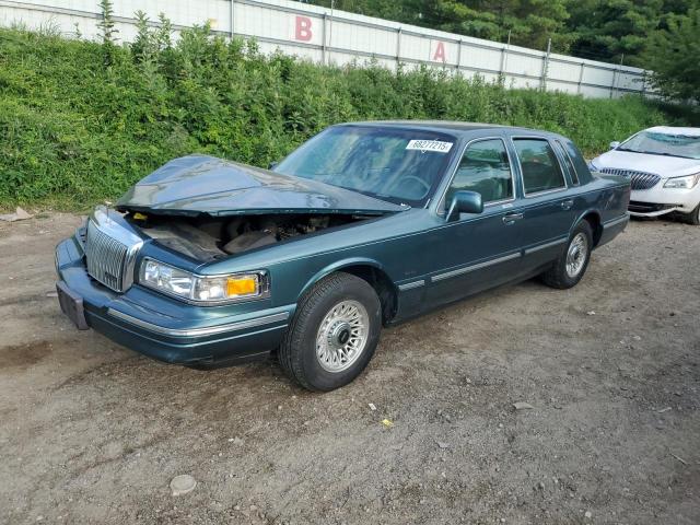  Salvage Lincoln Towncar