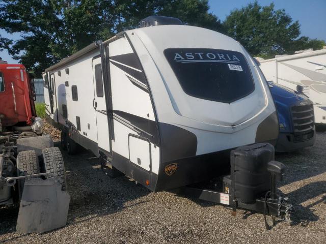  Salvage Keystone Trailer