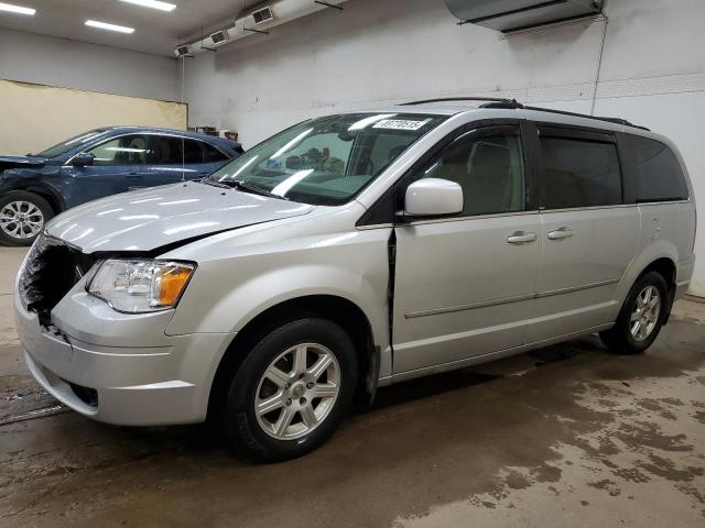  Salvage Chrysler Minivan