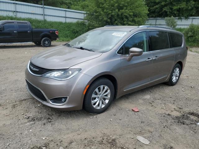  Salvage Chrysler Pacifica