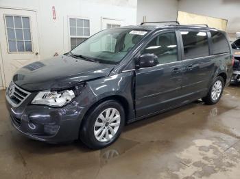  Salvage Volkswagen Routan