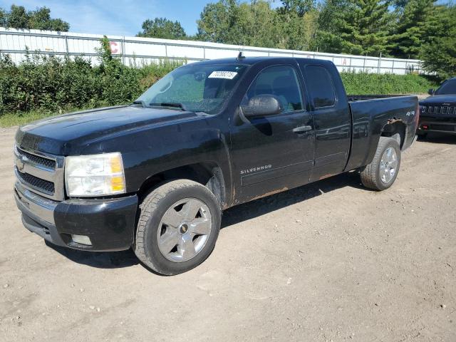  Salvage Chevrolet Silverado K1500 Lt