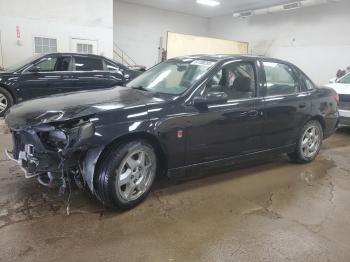  Salvage Saturn L200